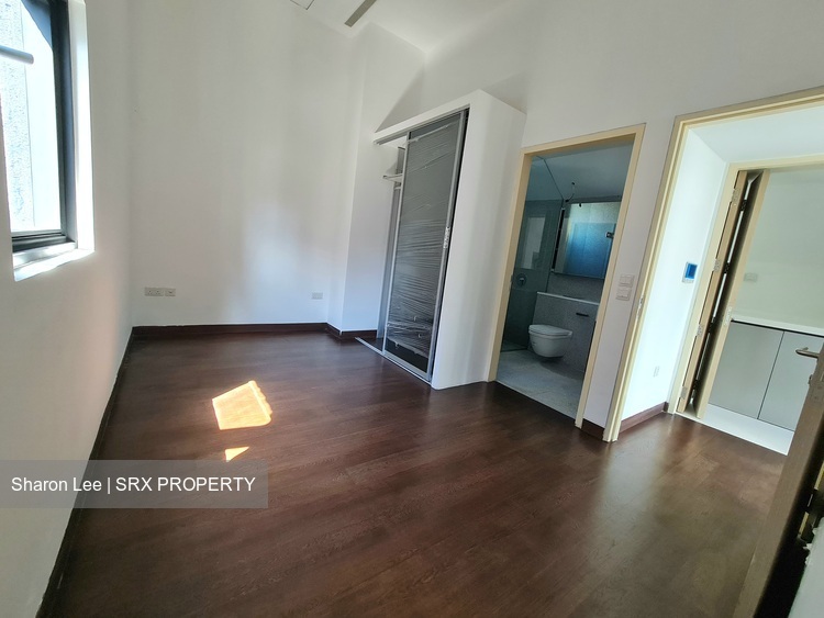 M5 (D10), Apartment #490854111
